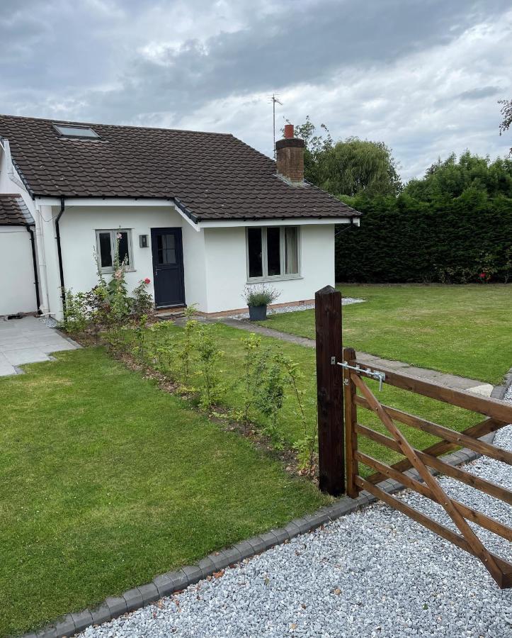 Fir Tree Cottage Chester Exterior photo
